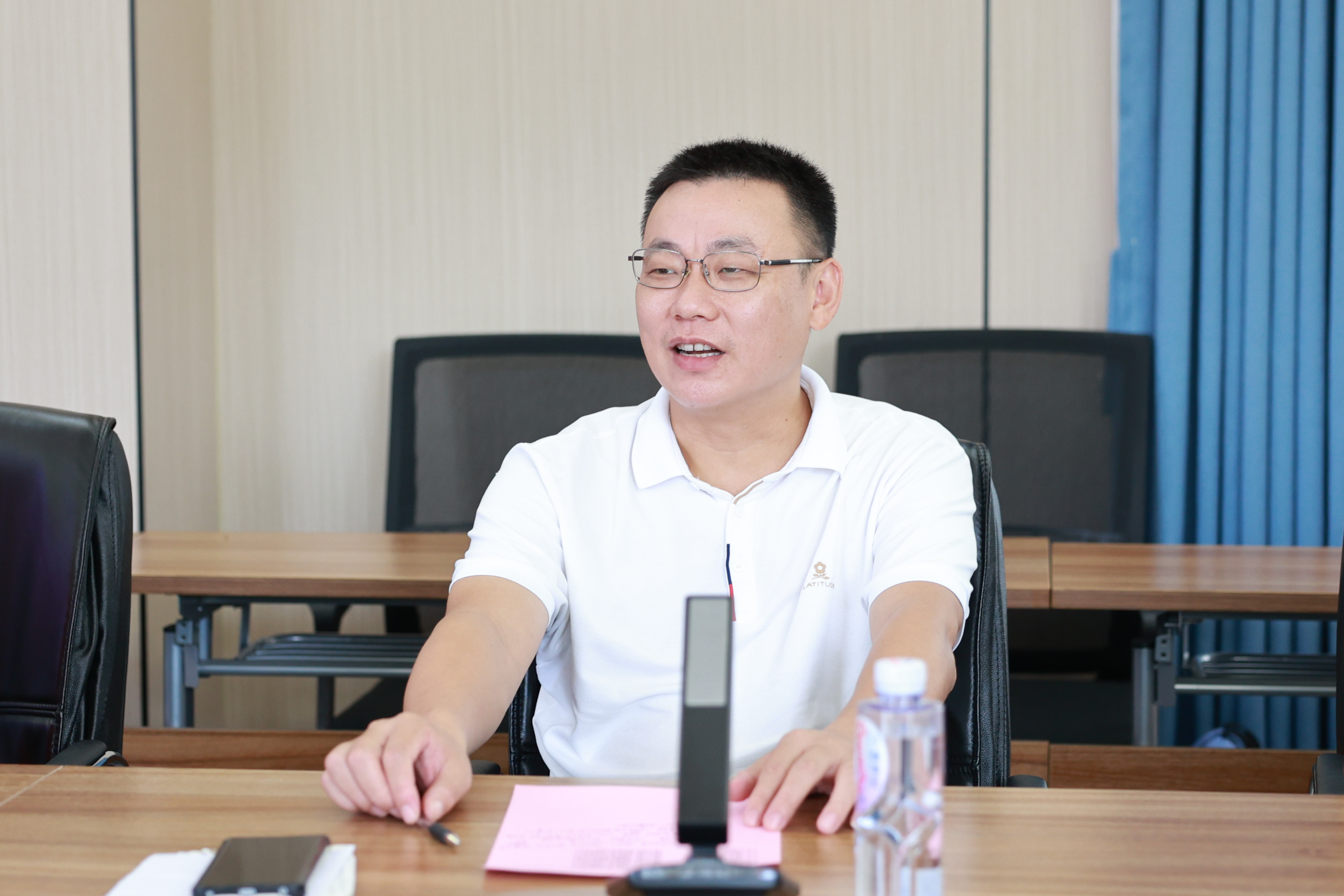 BLZX9783.jpg BLZX9783.jpg